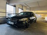 Mercedes-Benz CLA 220 4MATIC DCT -AMG LINE - Mercedes-Benz CLA 220 aus 2018