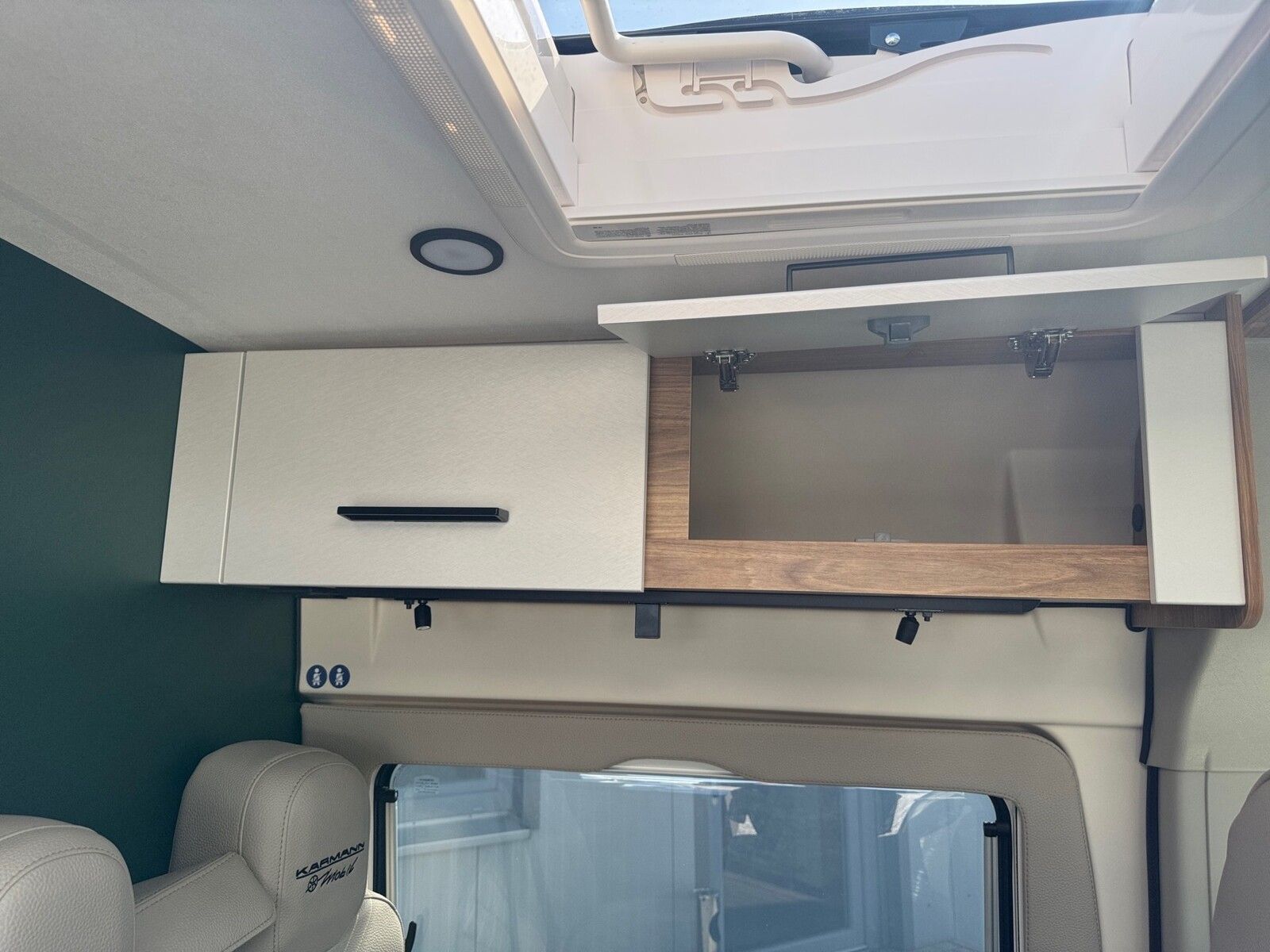Fahrzeugabbildung Karmann Dexter 581 140 PS und Concept Paket