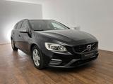 Volvo V60 D4 AWD/ R-DESIGN / GARANTIE / BUSINESS - gebrauchte Volvo V60 aus dem Jahr 2016