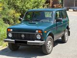 Lada Niva 1.7i 4x4 - Lada aus 2011