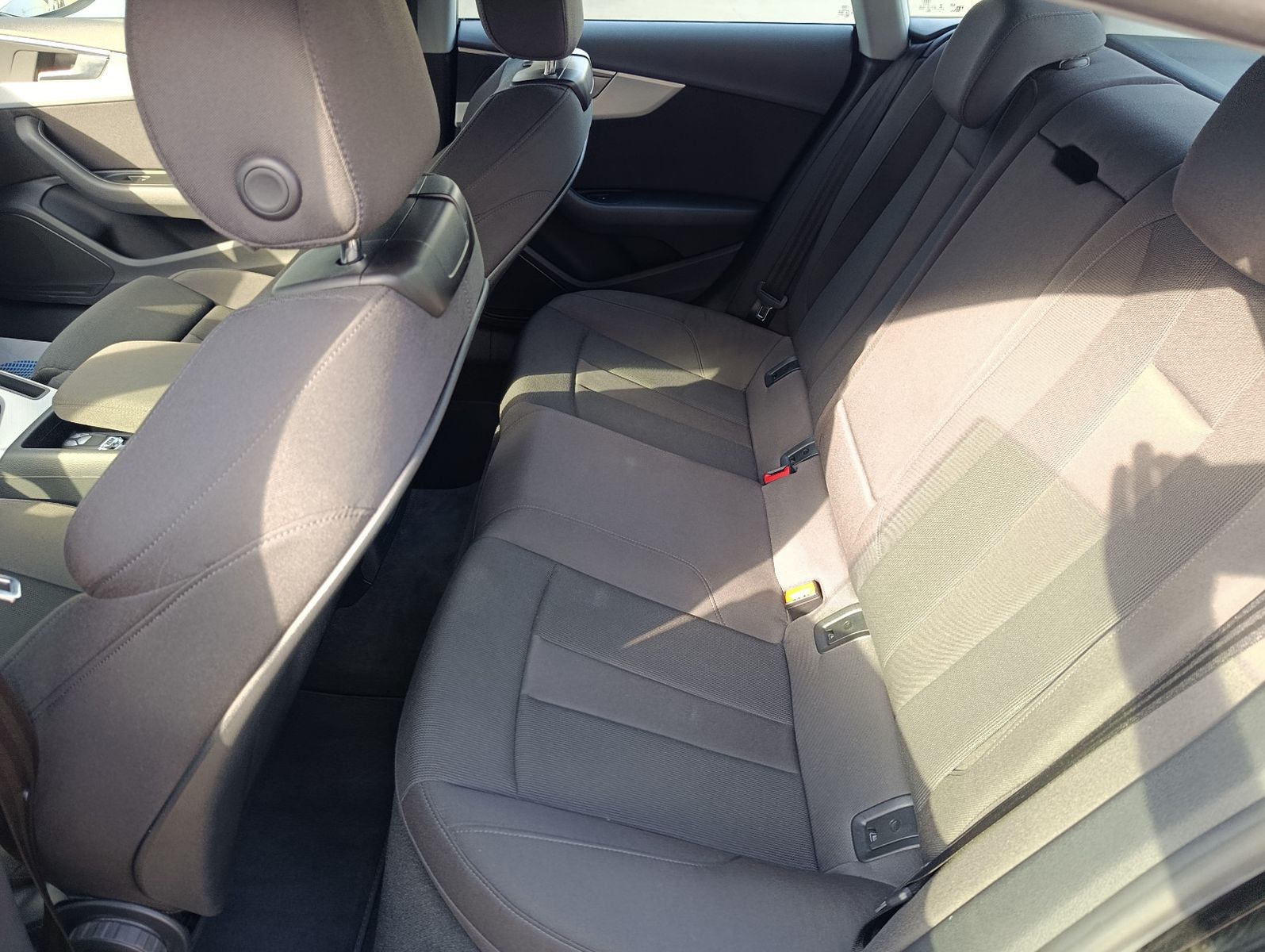 Audi A5 Sportback 40 TDI sport Navi PDC SHZ foto 23