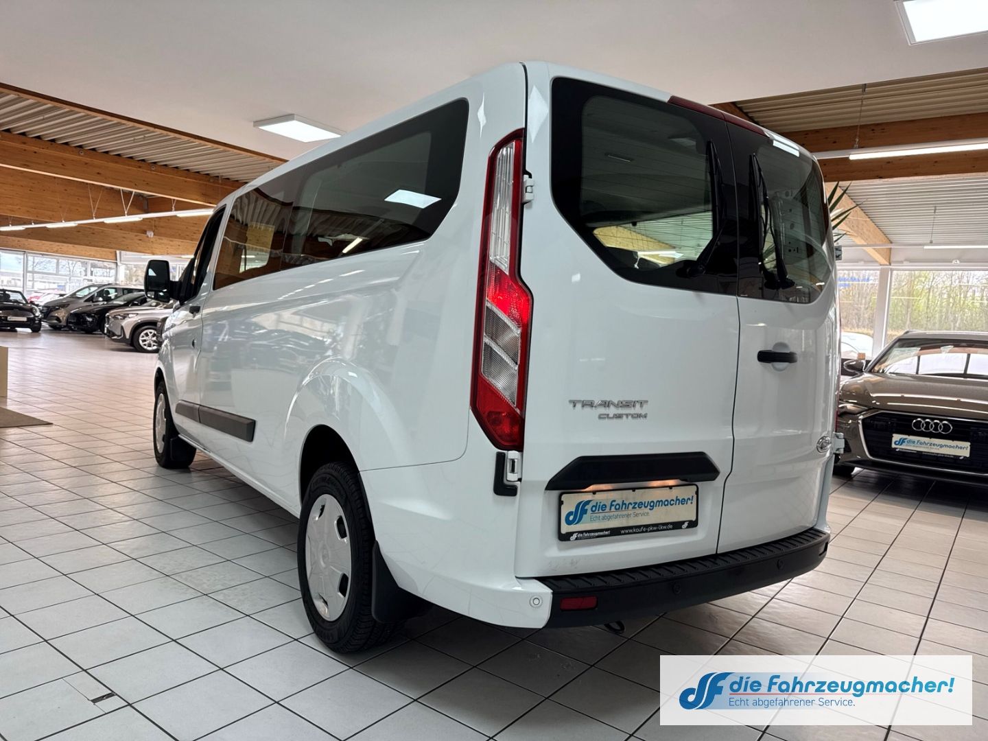 Fahrzeugabbildung Ford Transit Custom Tourneo 320 L2 Trend Dyn. Kurvenl