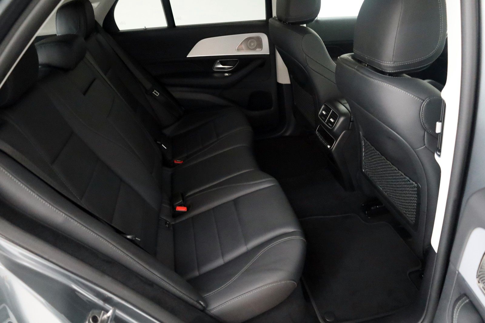Fahrzeugabbildung Mercedes-Benz GLE 350e 4M AMG Line Leder,Navi,Park/Night-P,AHK