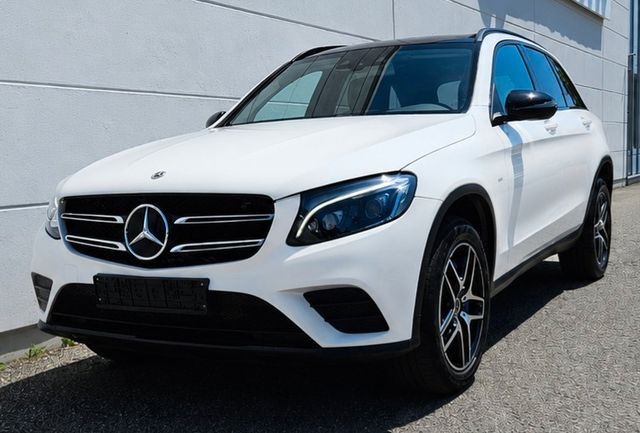 MERCEDES-BENZ GLC 350e 4M *AMG LINE*NIGHT*PANO*KAMERA*DIS*