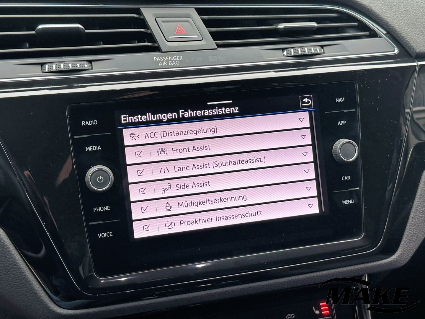 Touran Highline 2.0 TDI DSG ACC AHZV DAB LED ASS