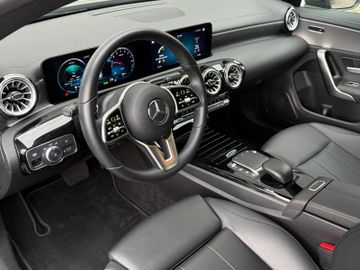 Mercedes CLA 250 Shooting Brake - 10