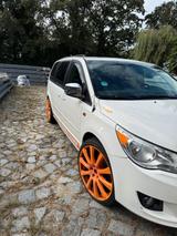 Volkswagen VW Routan US Van - Volkswagen mit LPG-Antrieb: Kleinbus