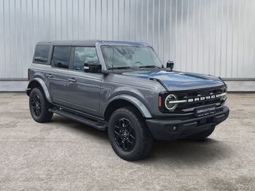Ford Bronco - 8