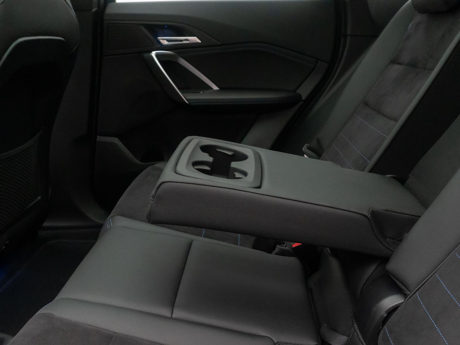 BMW iX1 xD30 MSport Panorama 360°HUD DAB Komfort 19", миниатюра 27