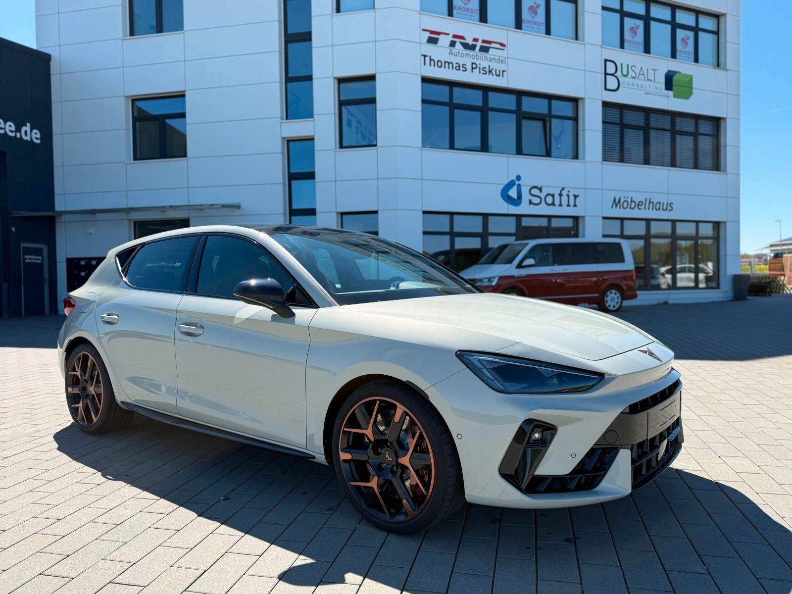 Cupra Leon 2.0 TSI VZ EXTREME+AHK+PANO