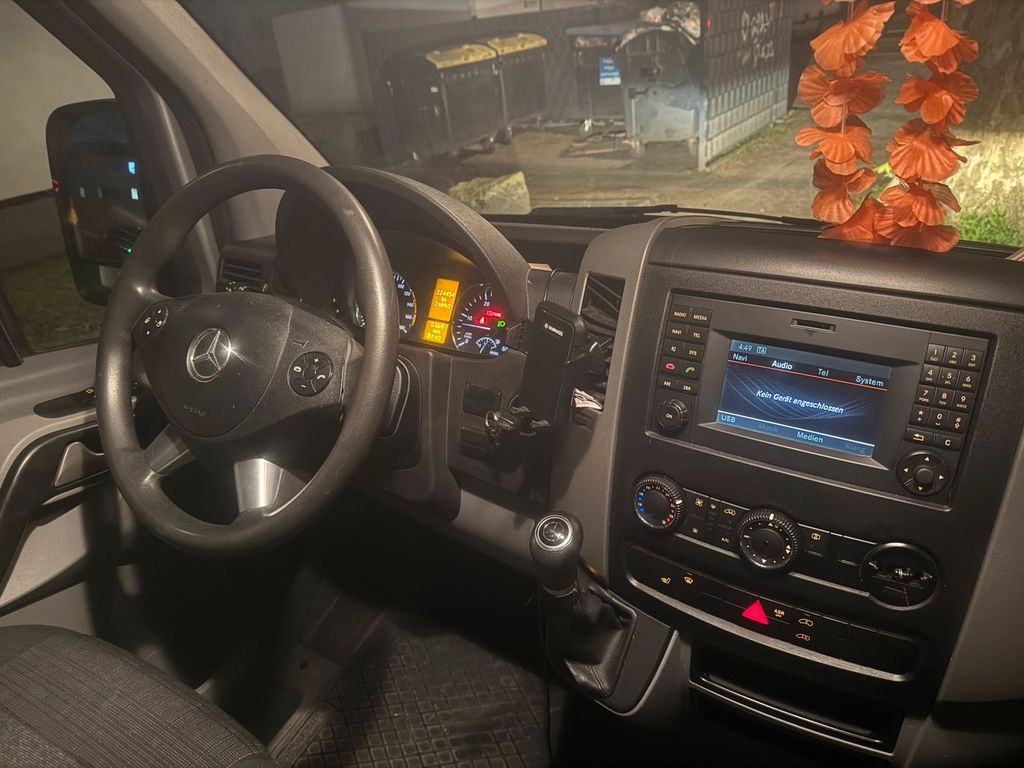 Image of Mercedes-Benz Sprinter