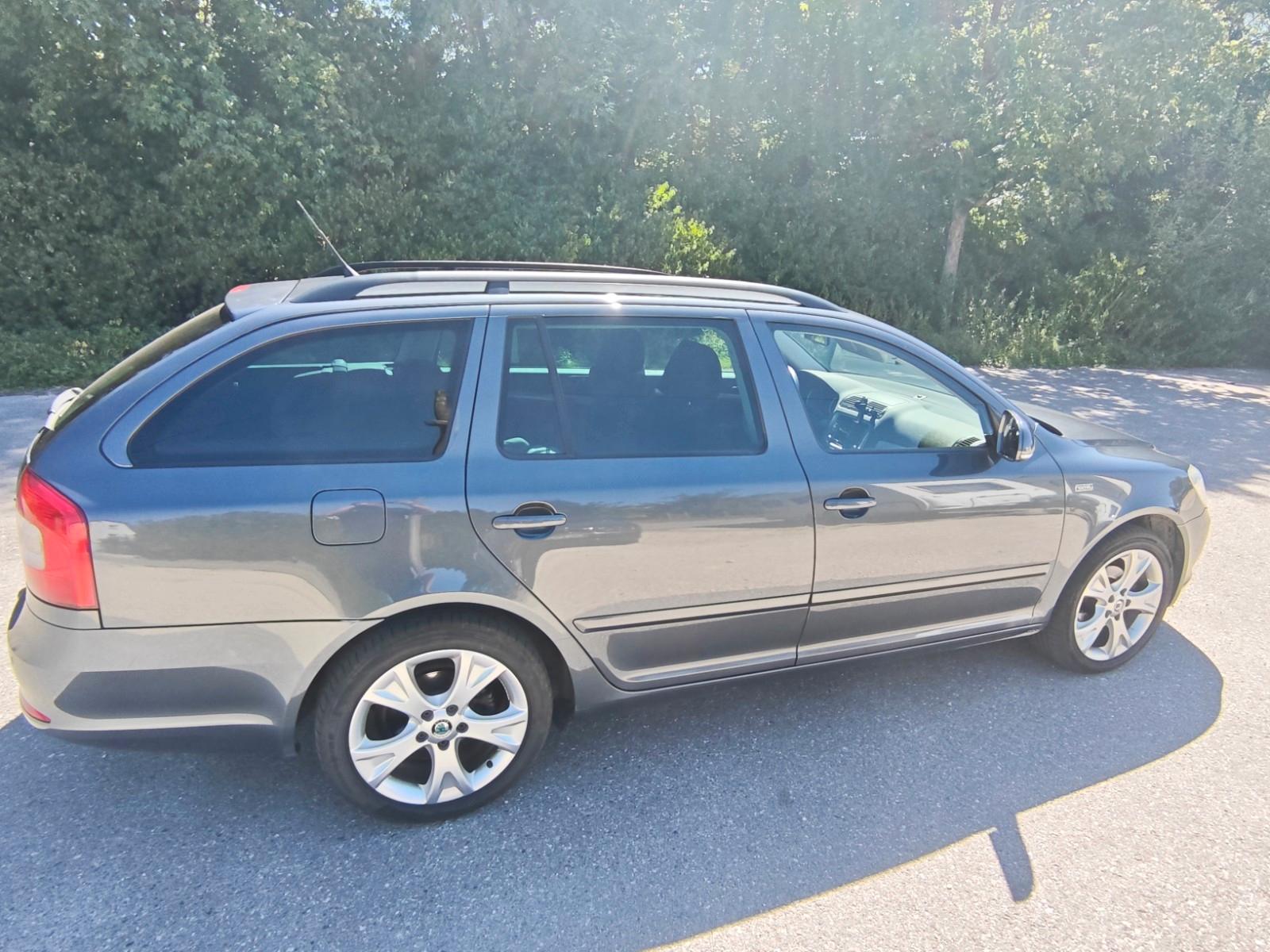 Skoda Octavia 2011 — photo 9
