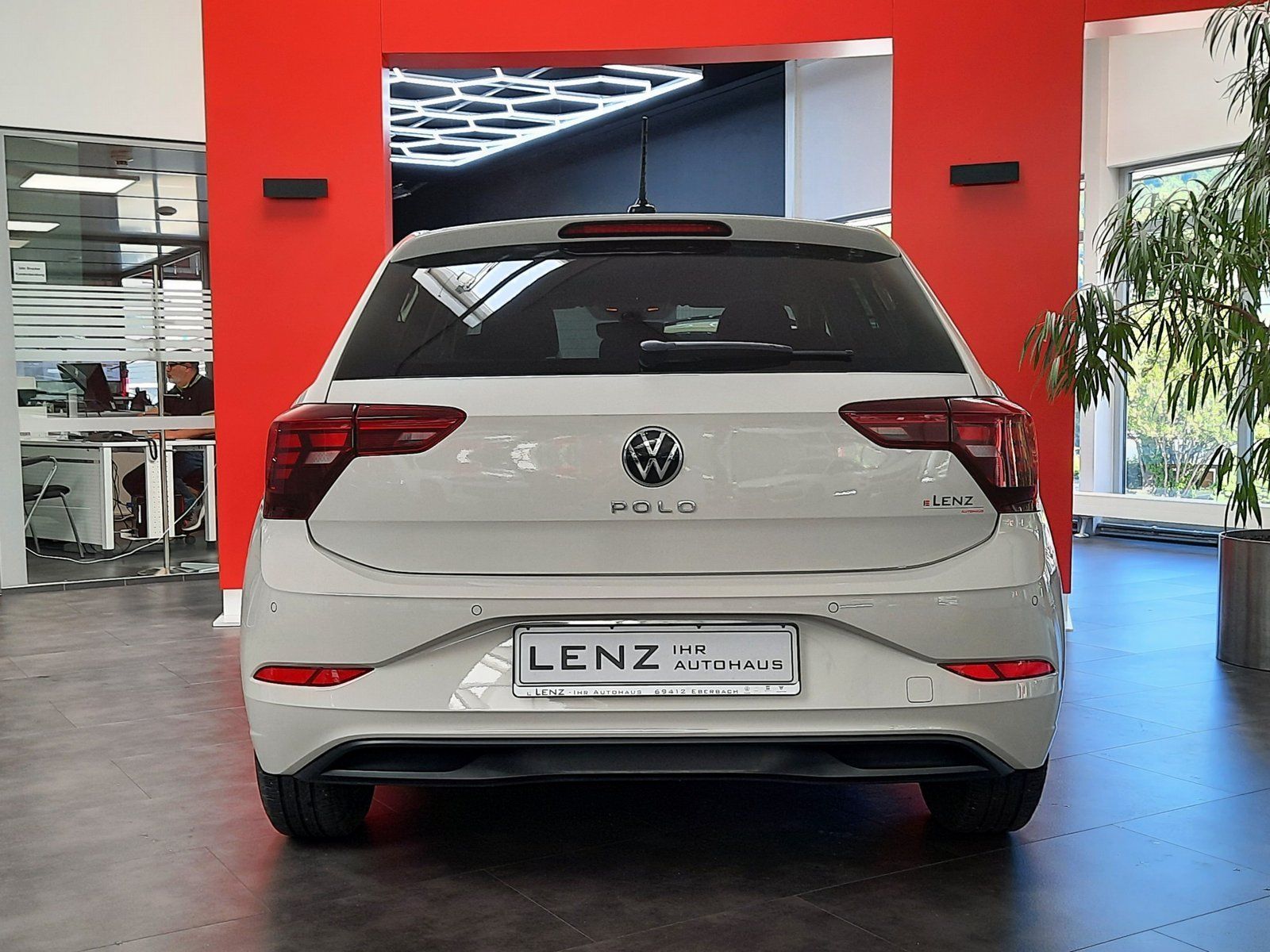 Fahrzeugabbildung Volkswagen Polo Life TSI *AHK*LED*PDC*Sitzhzg.*App-Con.*ACC