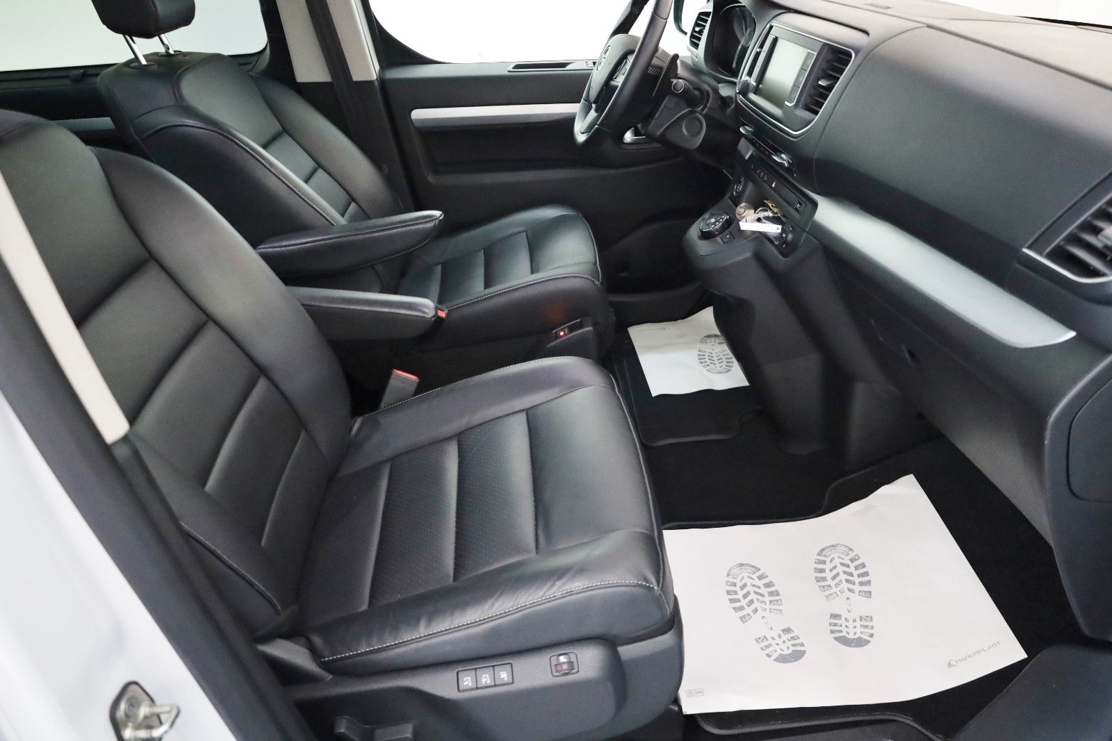 Fahrzeugabbildung Opel Zafira Life Elegance L,Leder,Navi,Pano,7Sitz,+WR