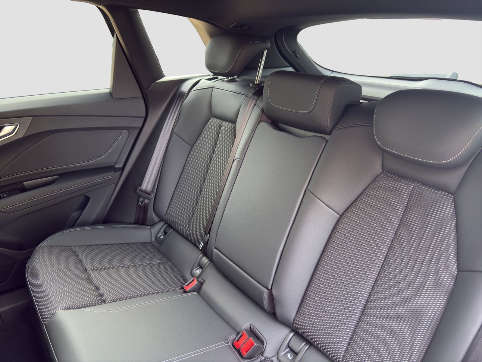 Audi Q4 e-tron - Bild 13