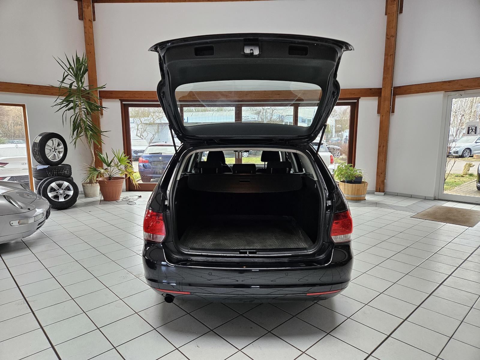 Volkswagen Golf 2011 — photo 14