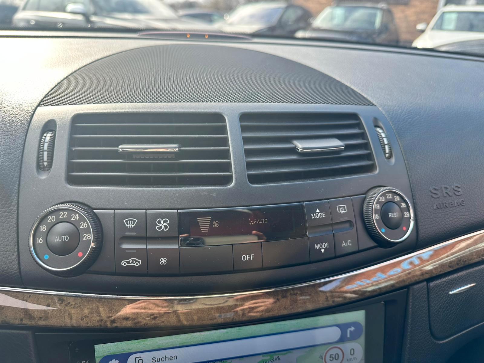 Mercedes-Benz E 220 Limousine CDI AVANTGARDE TMP CAM NAVI