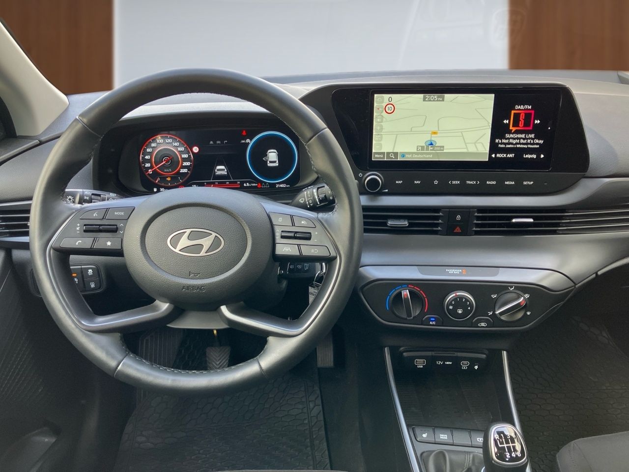 Fahrzeugabbildung Hyundai i20 TREND VOLL-LED*SHZ*LHZ*NAVI*USB*CARPLAY
