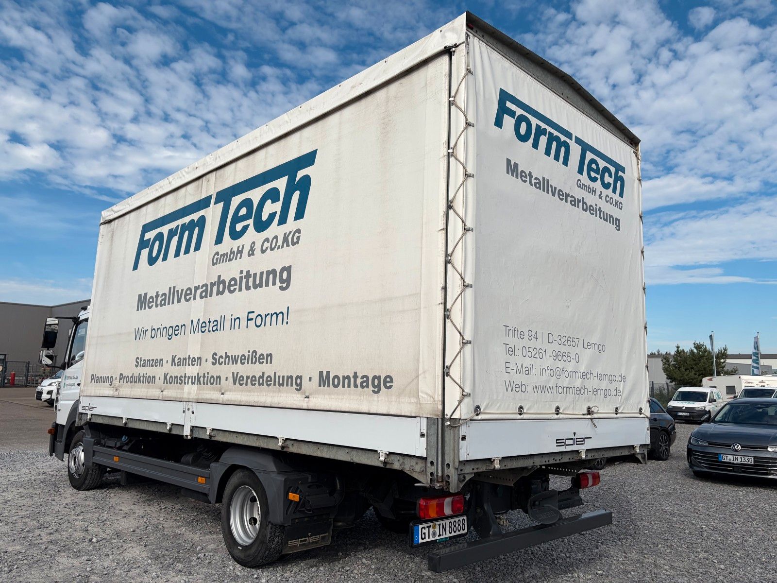 Fahrzeugabbildung Mercedes-Benz Atego 818 L Curtainsaider AHK Tempm.