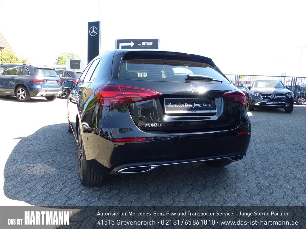 Mercedes-Benz A 180 PROGRESSIVE+CARPLAY+RF-KAMERA+WINTR-PK+LED