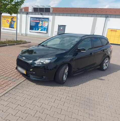 Ford Focus St 2.0