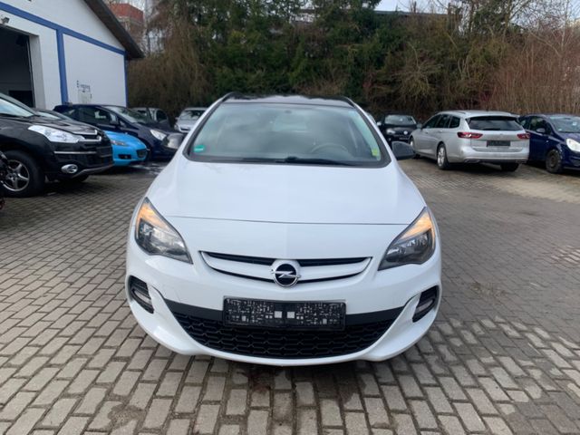 Opel Astra J Sports Tourer Style OPC-Line