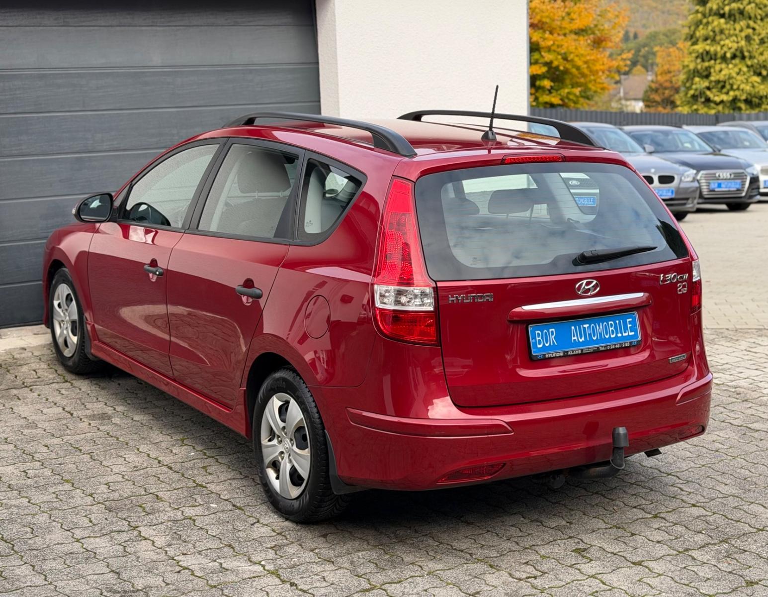 Hyundai i30 2011 — photo 9