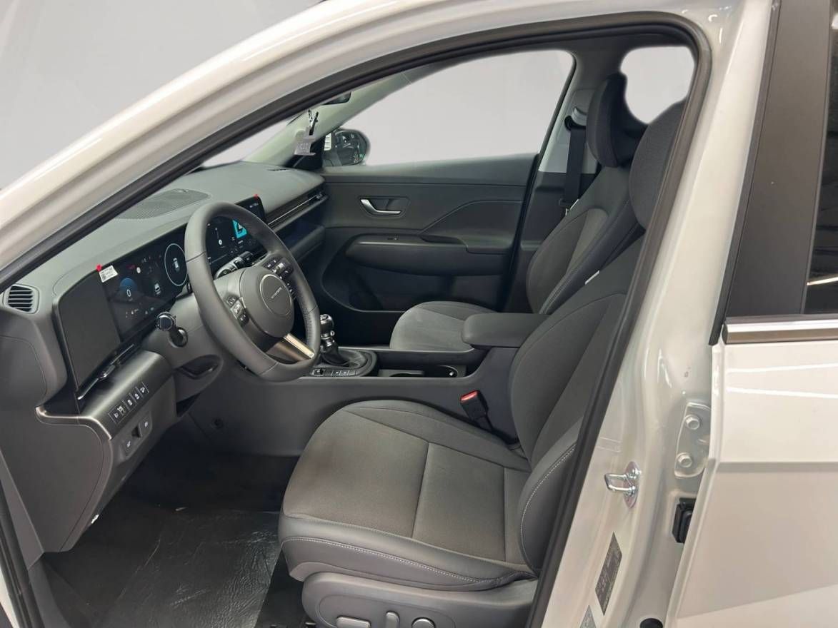 Fahrzeugabbildung Hyundai KONA 1.6 T-GDI (150 PS) Prime Teilleder, Navi, L