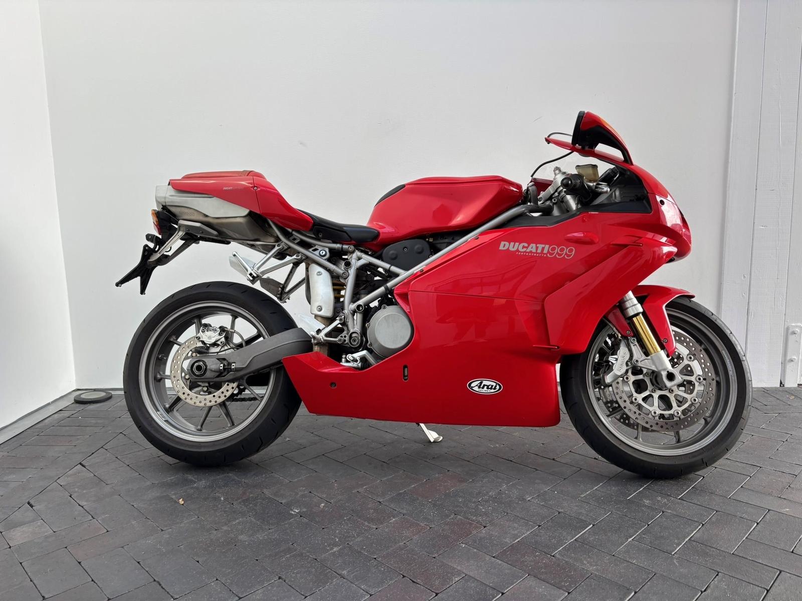Ducati 999 im Kundenauftrag
