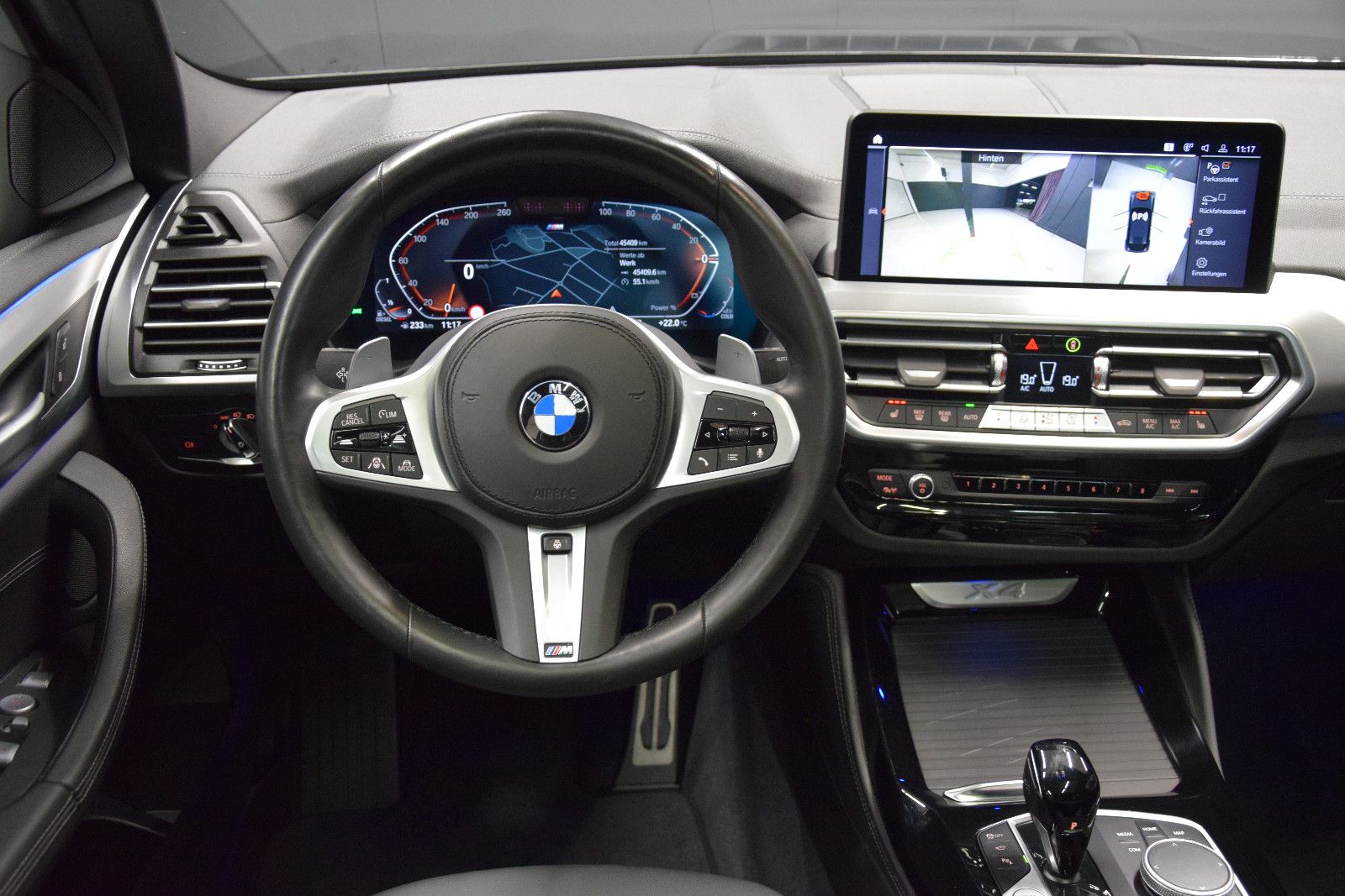 Fahrzeugabbildung BMW X4 xDrive 30 d M Sport ACC Pano Leder AHK STHZ