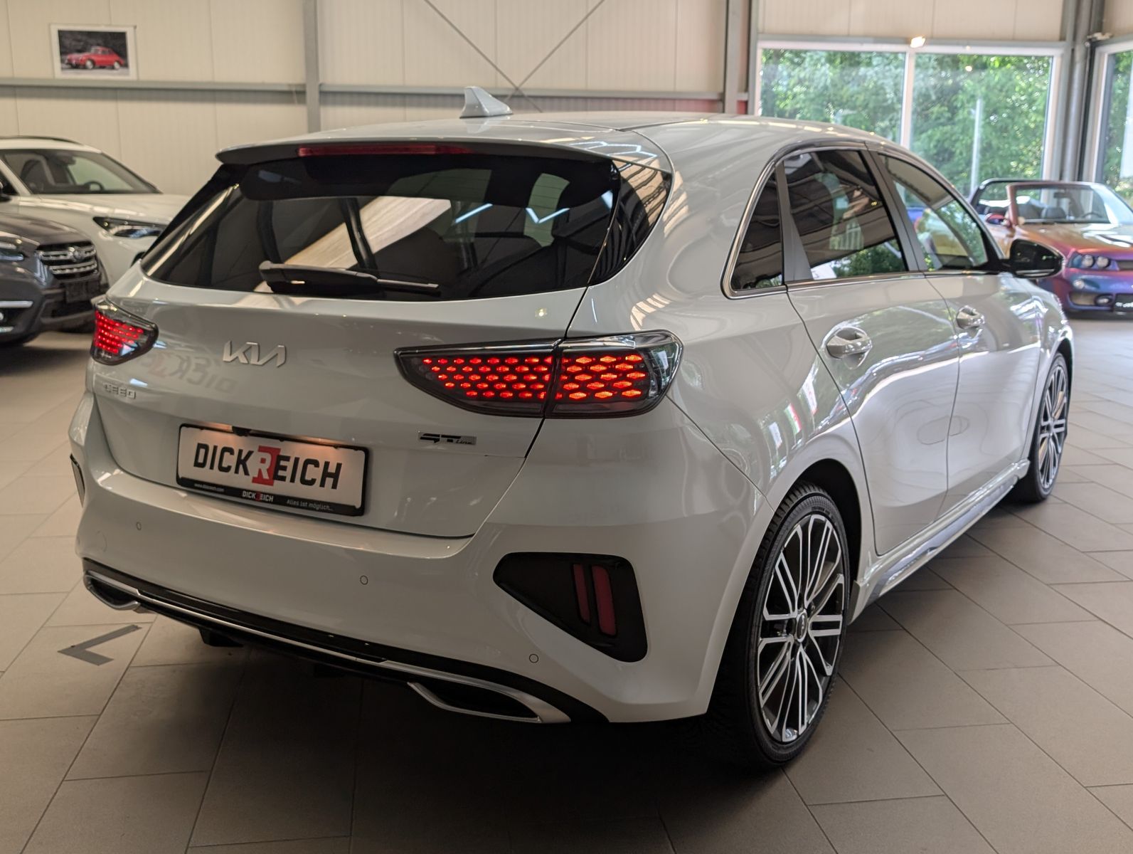 Fahrzeugabbildung Kia cee'd / Ceed GT Line LED JBL ACC KAM 7-JAHRE GAR