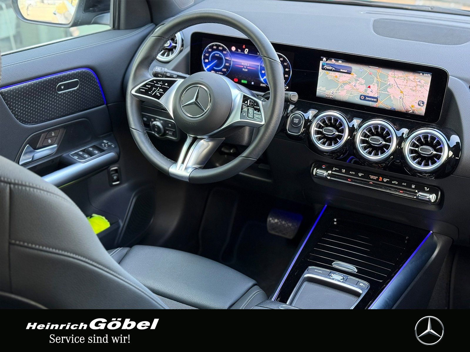 Fahrzeugabbildung Mercedes-Benz EQA 300 4Matic 360°KAMERA*AMBIENTE*LED*elek.HECK