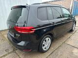 Volkswagen Touran Comfortline AUTOMATIK*ERSTBESITZ*SCHECKH. - VW Touran bis 20.000 Euro