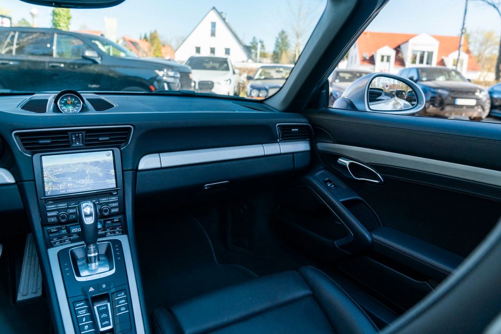 PORSCHE 991 Carrera 4 Cabriolet/ PASM / SPORT AGA / BOSE PORSCHE 991 Carrera 4 Cabriolet/ PASM / SPORT AGA / BOSE