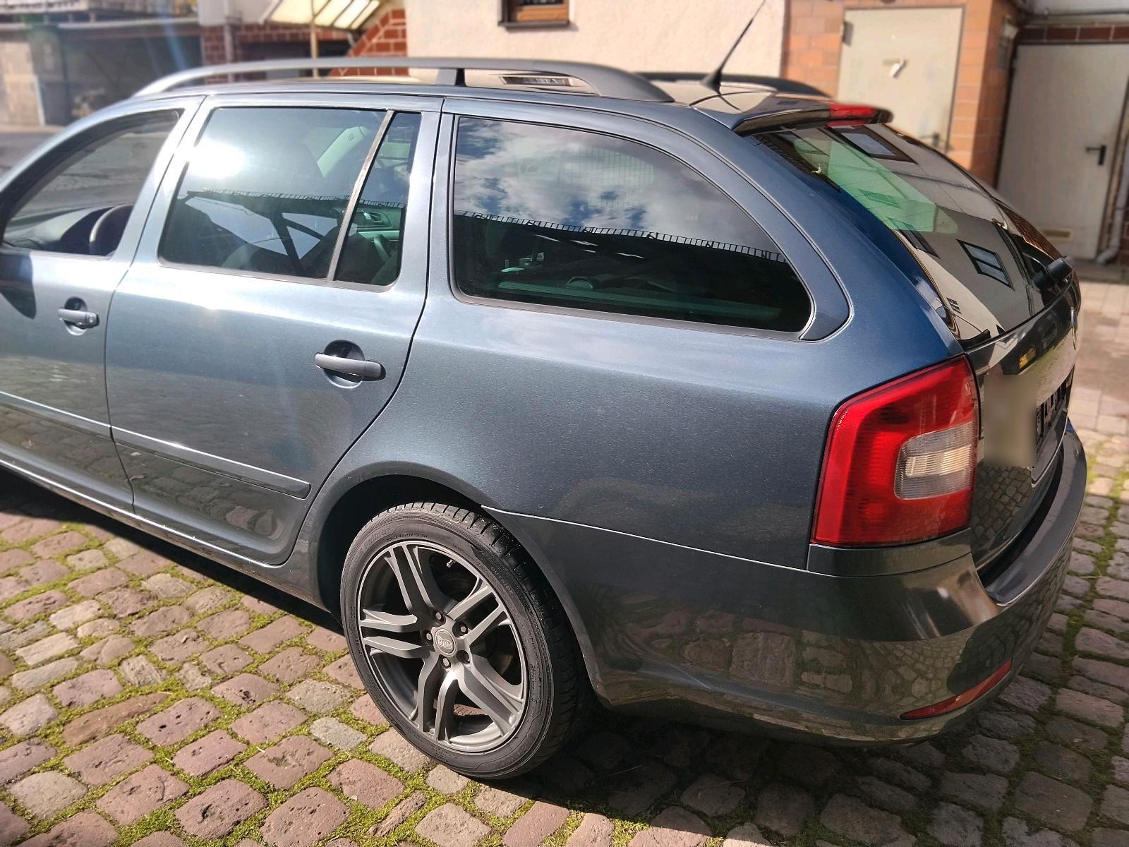 Skoda Octavia 2009 — photo 7