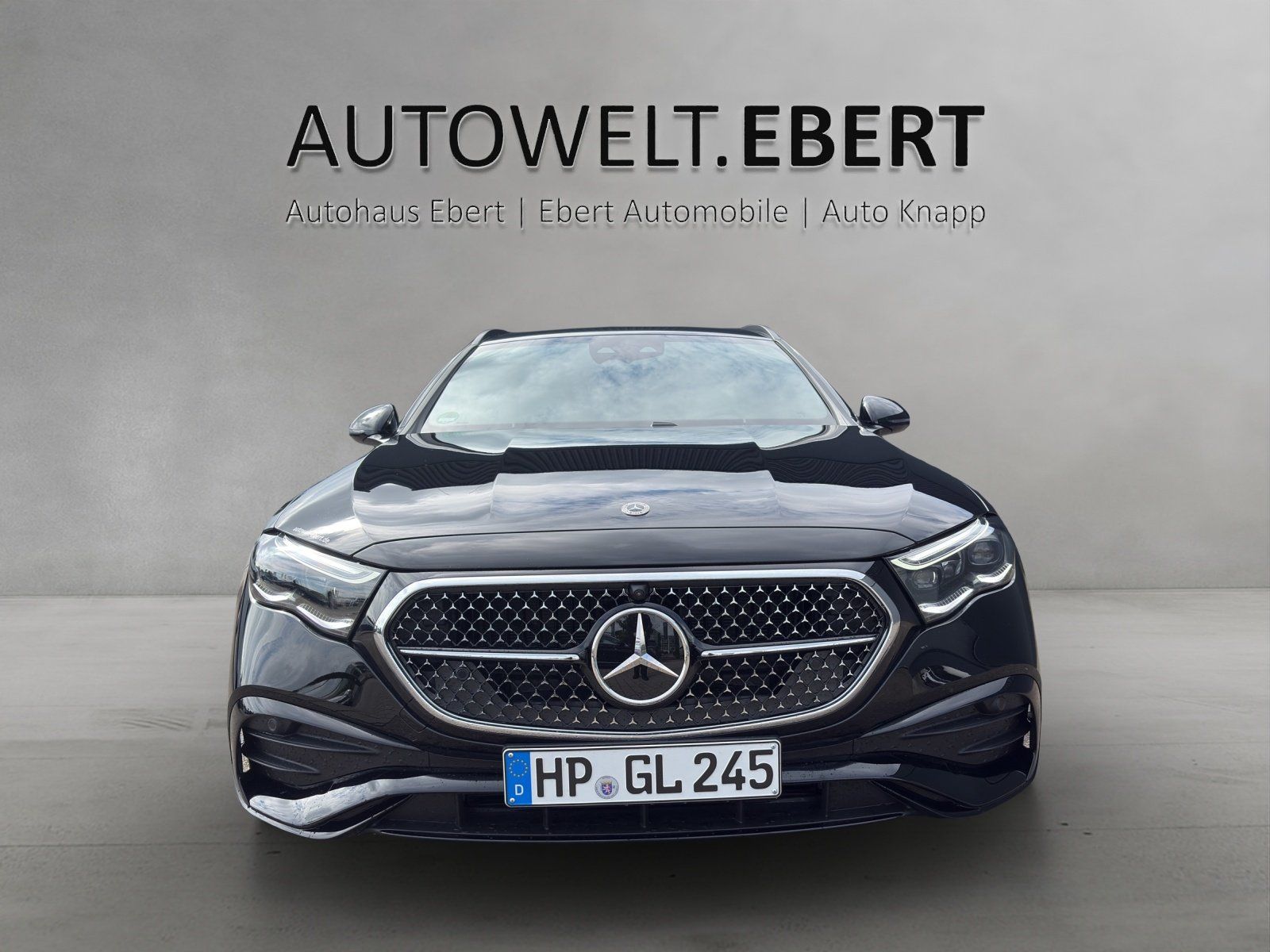 Fahrzeugabbildung Mercedes-Benz E 220 d T AMG Distro NIGHT SitzKli HUD KeyGo 360
