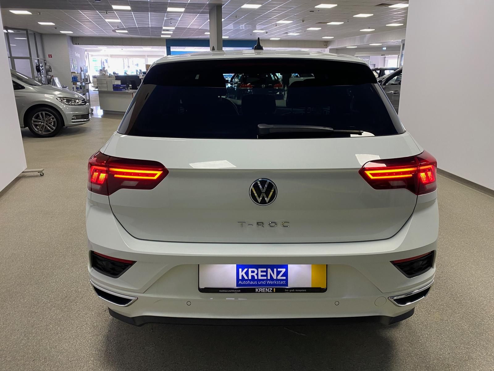 Fahrzeugabbildung Volkswagen T-Roc 1.5 TSI DSG SPORT R-LINE+ACC+AHK+ALLWETTER