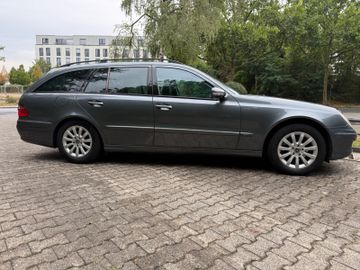 Mercedes E 280 - 3