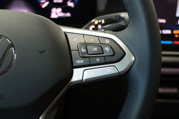 Volkswagen Tiguan 1.5 eTSI AHK Pano StHz 19 Zoll