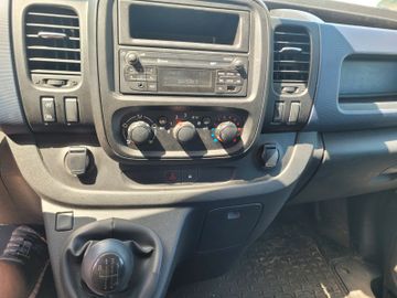 Opel Vivaro - 5