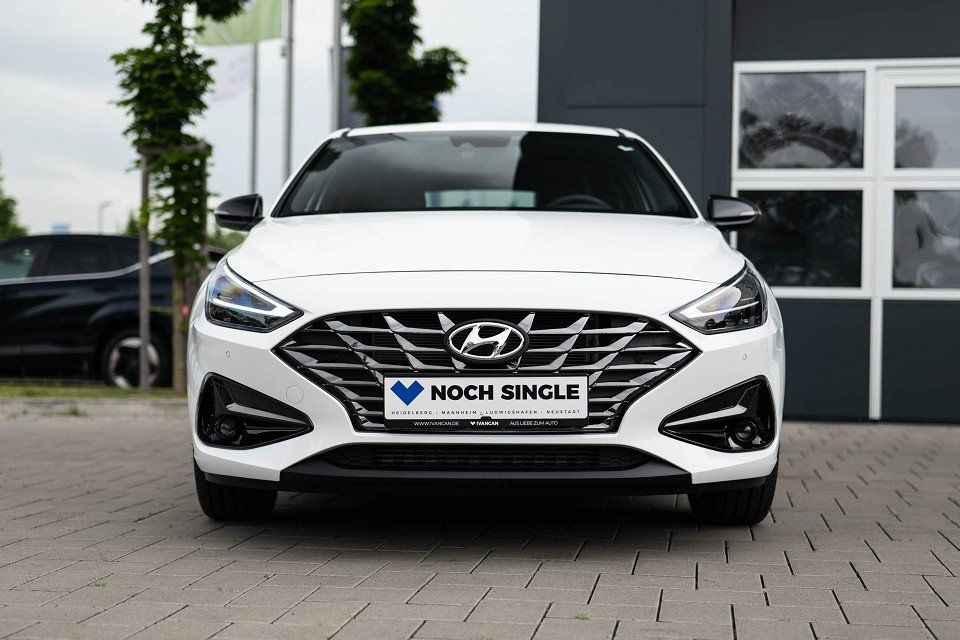 Fahrzeugabbildung Hyundai i30 1.5T 160PS 48V Advantage