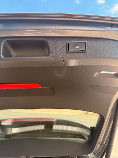 Volkswagen Passat Variant 2.0 TDI R-line ACC LED