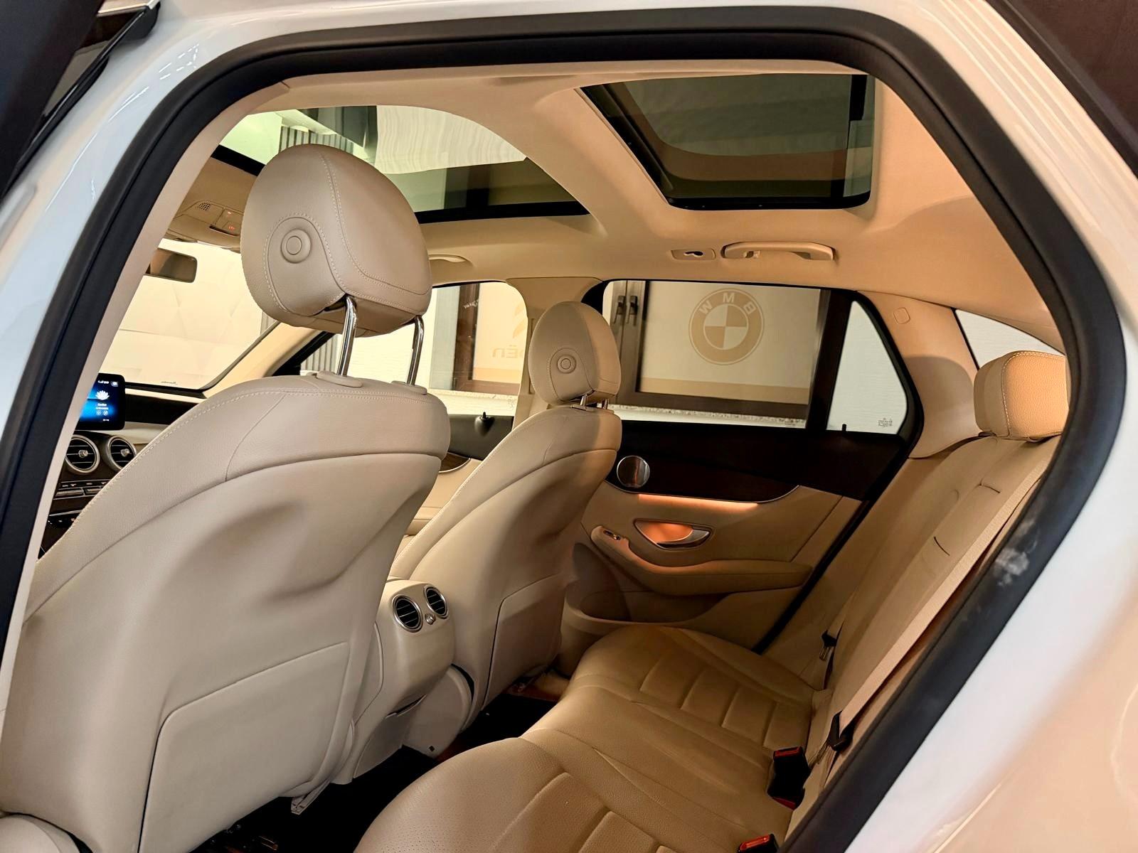 Mercedes-Benz GLC 300*4Matic*Autom.*Leder*Pano*Burmester*LED*