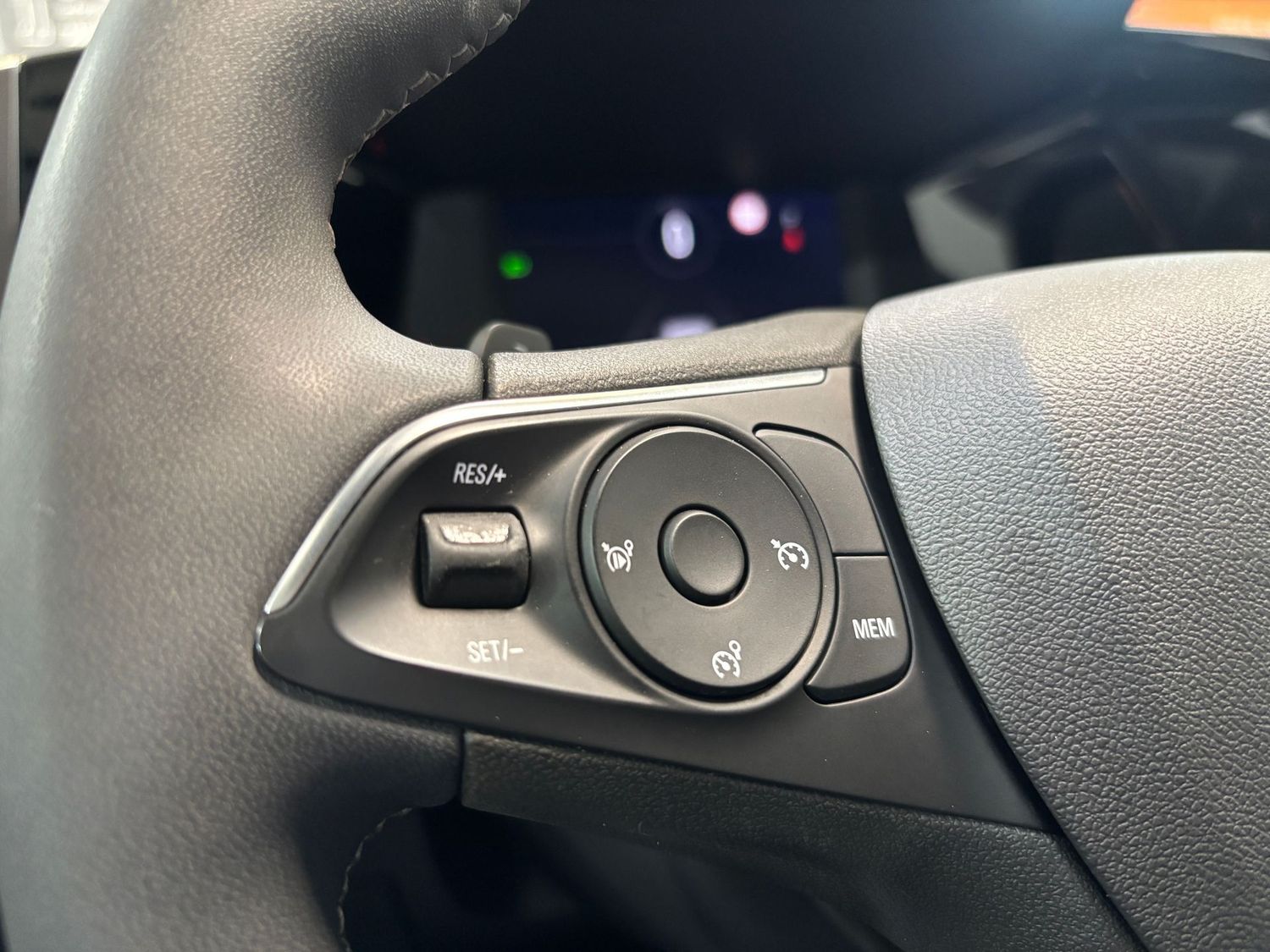 Fahrzeugabbildung Opel Grandland X Enjoy#LED#Spur#AHK
