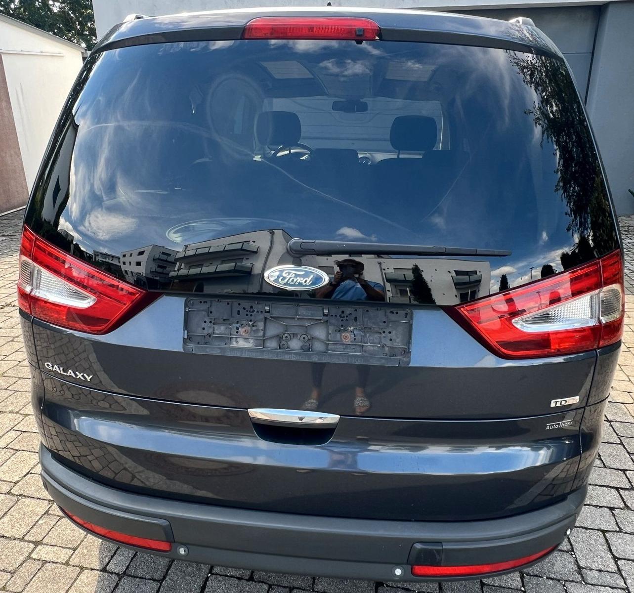 Ford Galaxy 2010 — photo 5