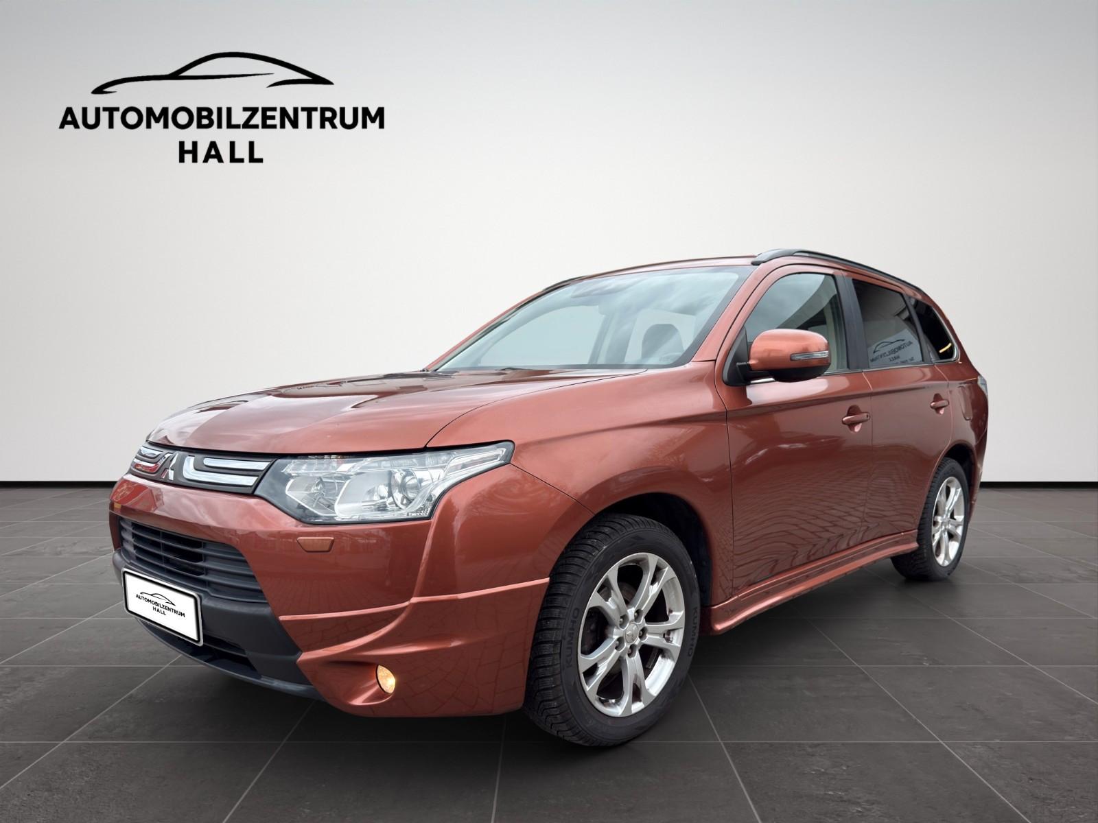 Mitsubishi Outlander Instyle 4WD Auto.M 7 SITZER CAM AHK