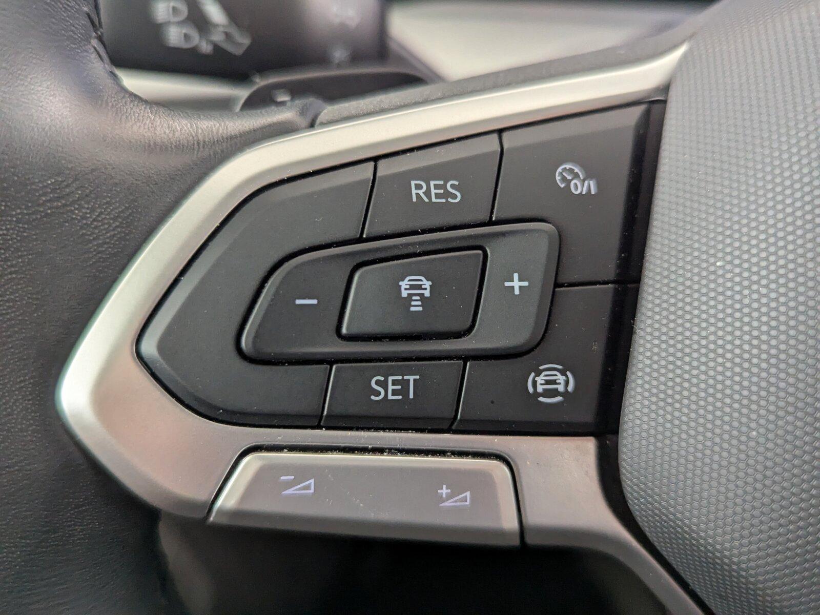 Volkswagen Golf VIII 2.0 TDI Life (EURO 6d) LED+NAVI+SHZ+, миниатюра 20