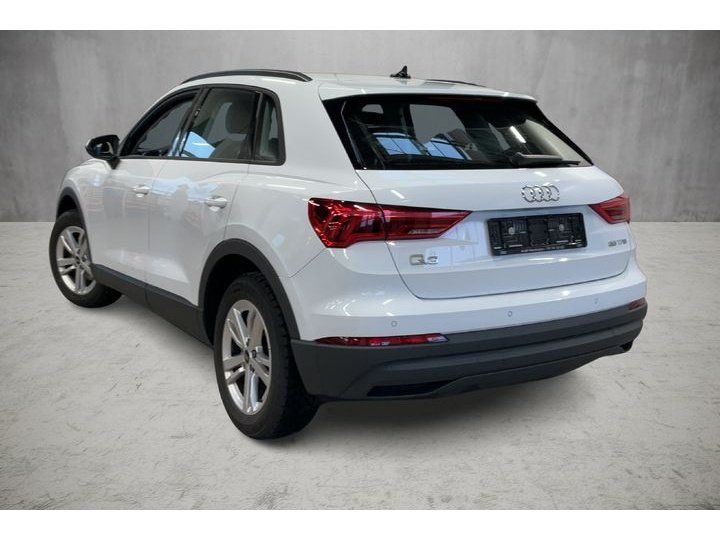 Fahrzeugabbildung Audi Q3 35 TFSI S-tronic *AHK*LED*PDC*App*Sitzhzg*ACC