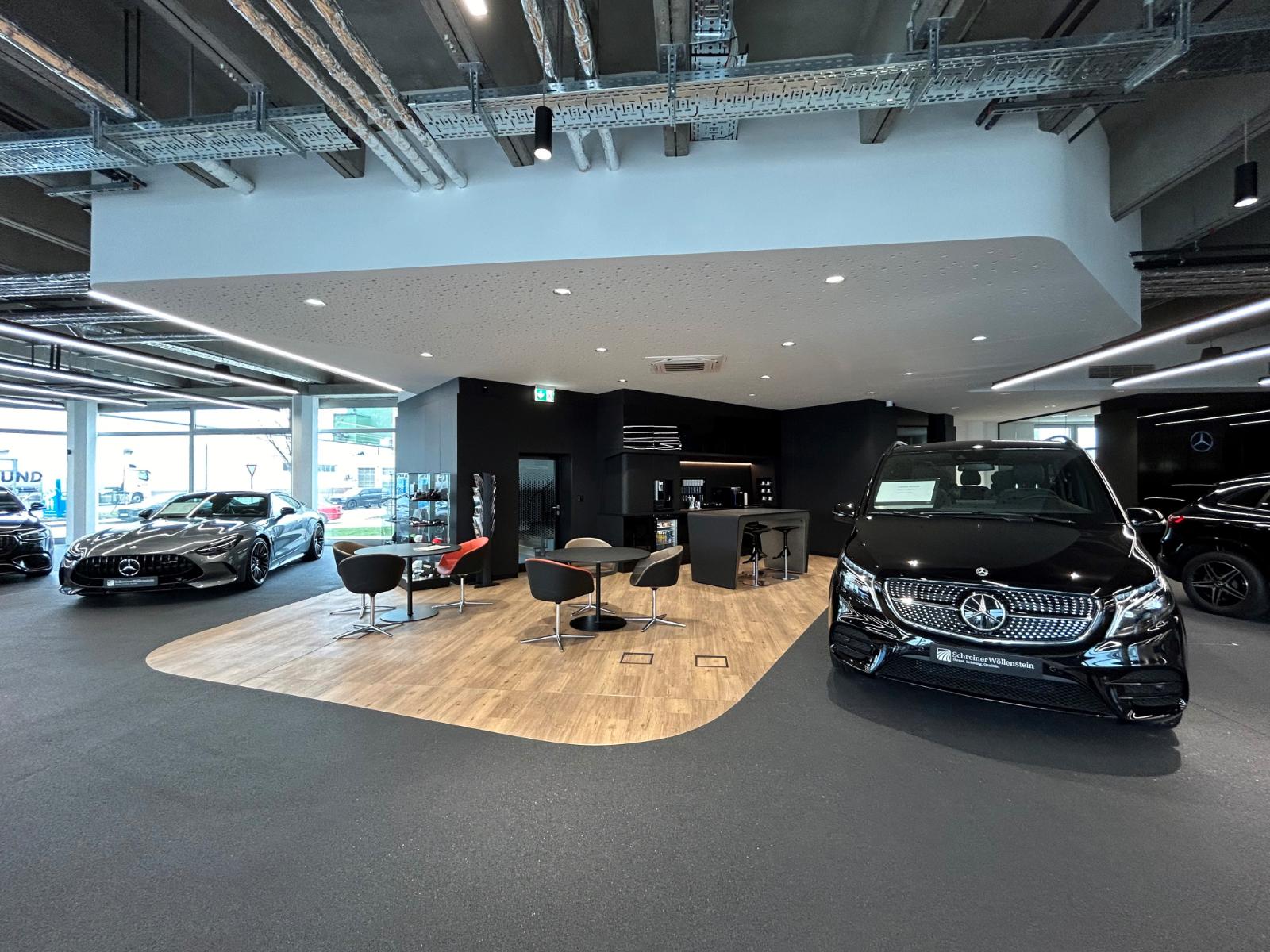 showroom-image-top