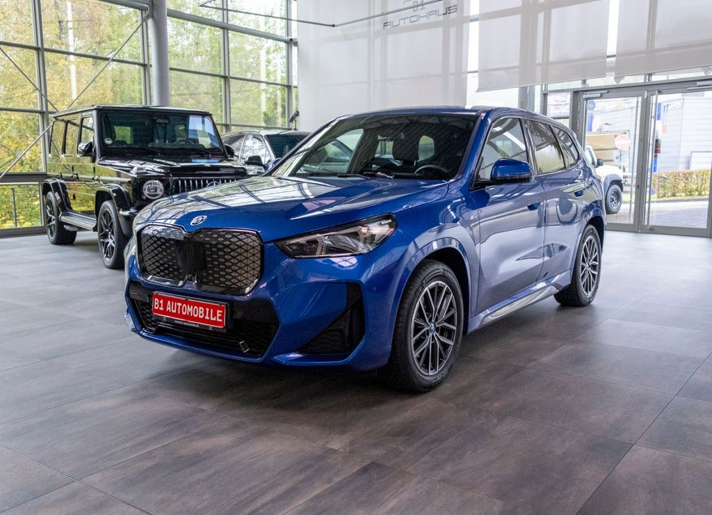 Image of BMW iX1